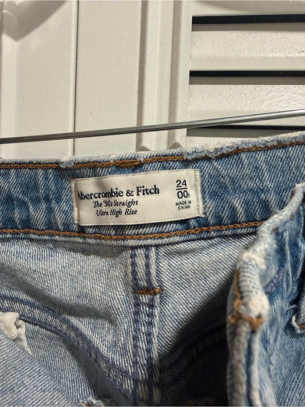 abercrombie and fitch 90s ultra high rise Jeans